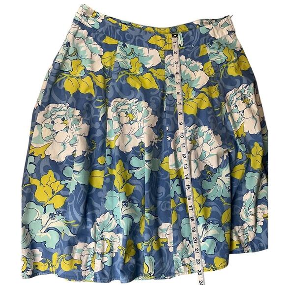 ST. JOHNS BAY Womens Skirt Size 8 Floral Stretch Knee Length Skirt Easy Wear - Picture 7 of 8